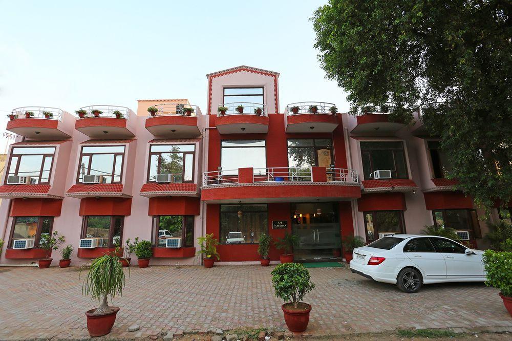 Oyo 6590 Hotel Amaraa 