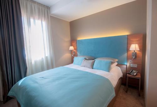 Hotel Lou Castelet (هتل لو كاستلت) 