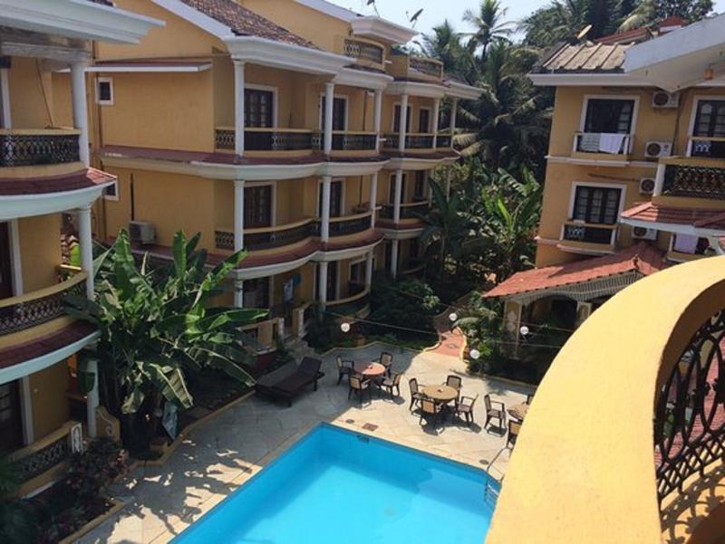 Hotel Pristine Resort (هتل پریستین ریزورت) Pool