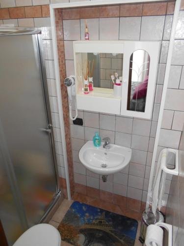 Capital Bed Porto Cesareo (كاپیتال بد پورتو كسارئو) 