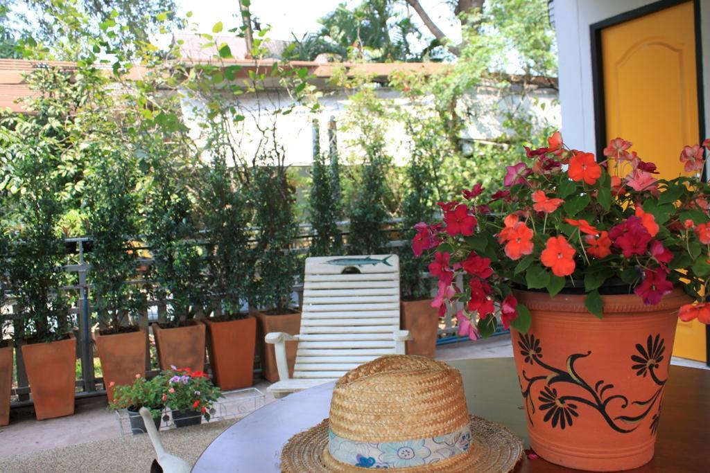 Garden Room Hostel (گاردن روم هاستل) 