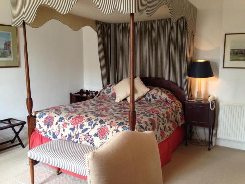 The Royal Hotel 