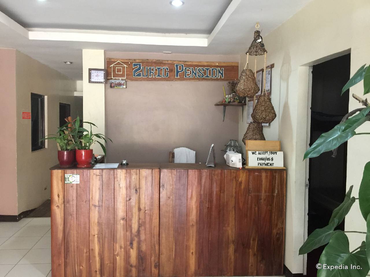 Zuric Pension Coron 