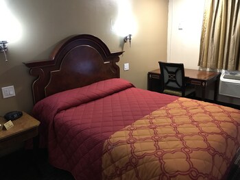 A Fisher's Inn Motel Hotel Interior