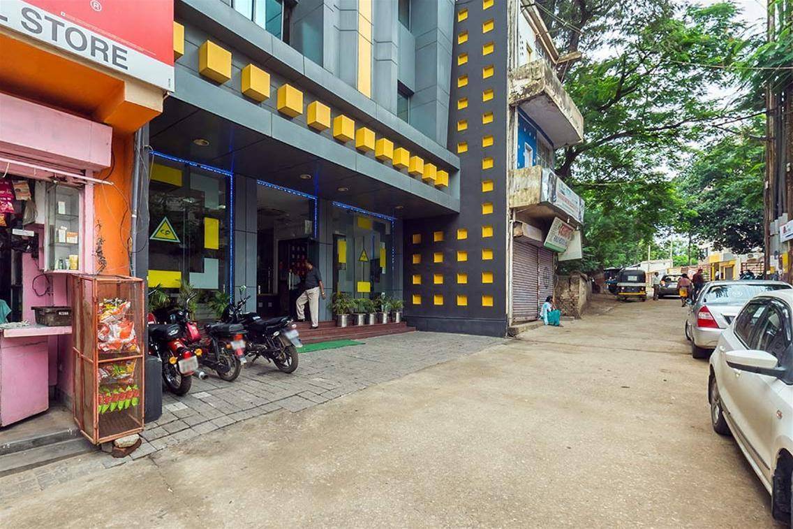 Oyo 3063 Crystal Residency 
