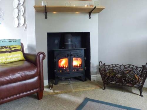 Housekeepers Barnard Castle (هوسكیپرس بارنارد كاستل) 