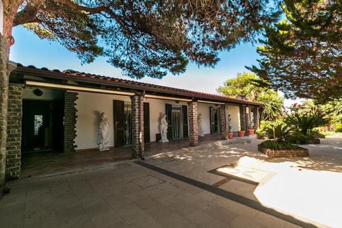 Calasetta Four Seasons 