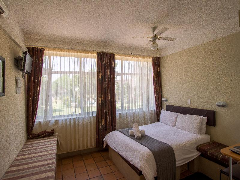 N1 Hotel Victoria Falls Room