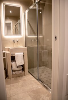 Monun Hotel Spa & Restaurant Bathroom