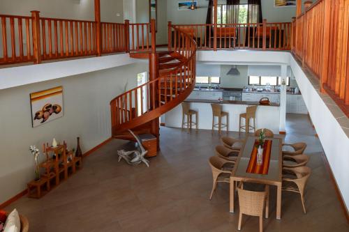 Seascape Villa 