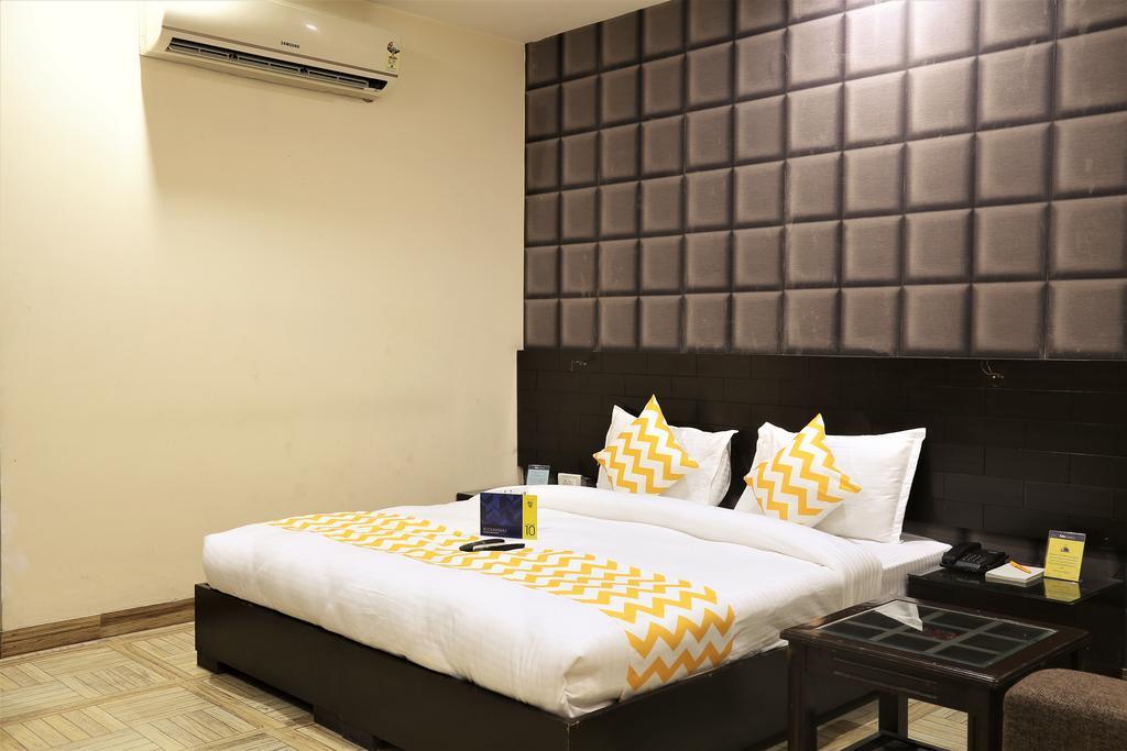 Fabhotel Aksh Palace Golf Course Road 