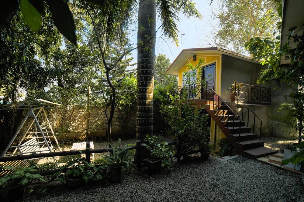 New Bhandari Swiss Cottage Exterior