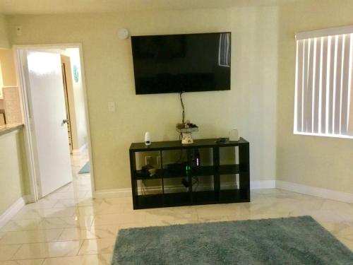 Spectacular Condo 1 Block From Lvcc 1 Mile To Wynn 