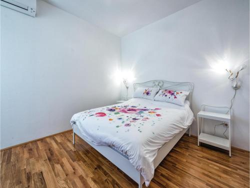 Holiday Home In Basanija 
