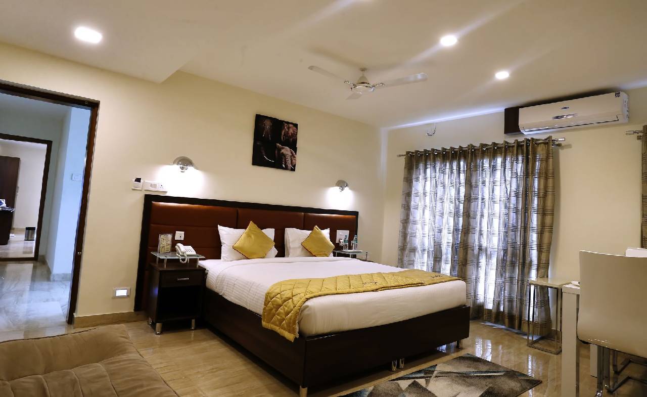 Breeze Suites 
