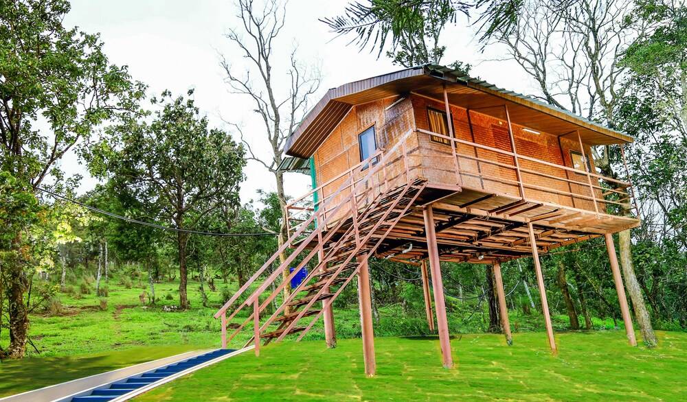 Punarjani Ayurvedic Resorts (پونارجانی آیورودیك رسورتس) Property Grounds