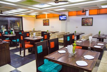 Hotel Tulsi Residency Restaurant