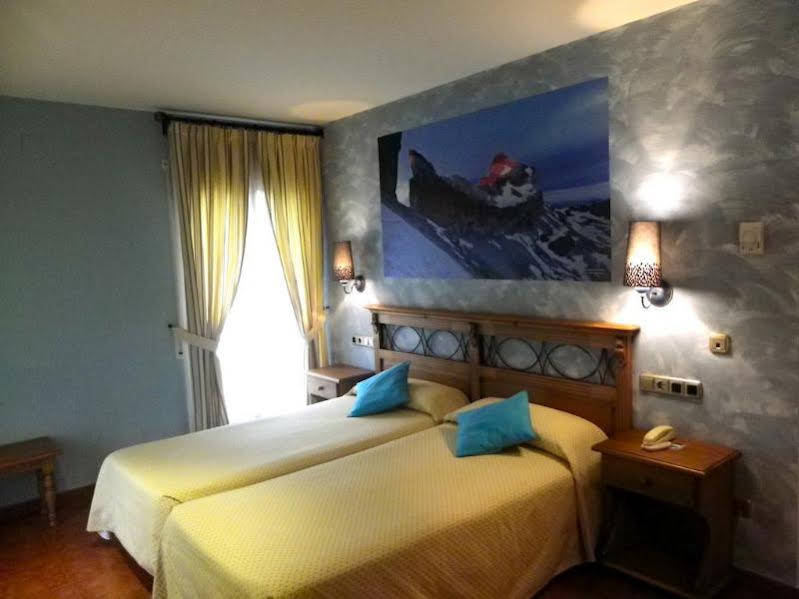 Hotel Arnal 