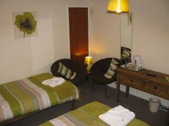 Common Farm Motel 