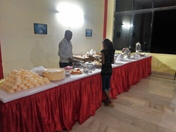 Shiv Sagar Palace Buffet