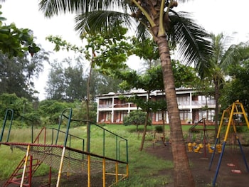 Lotus Eco Beach Resort Murud 