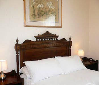 Vernon Guesthouse (ورنون گست هاوس) 