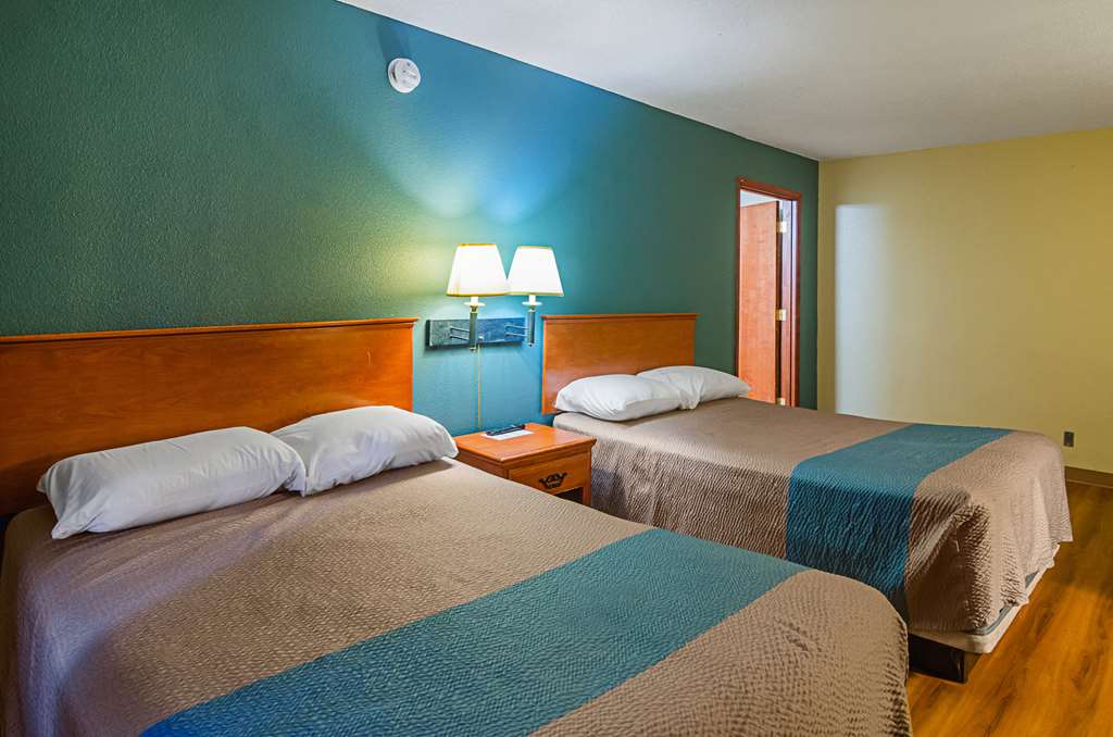 Motel 6 Portland Downtown Convention Center double