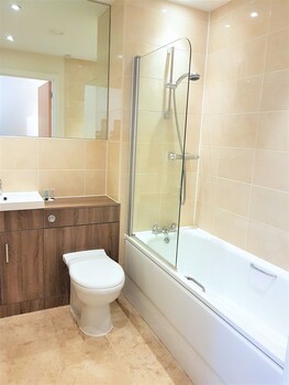 Mk City Centre Serviced Apartment Bathroom