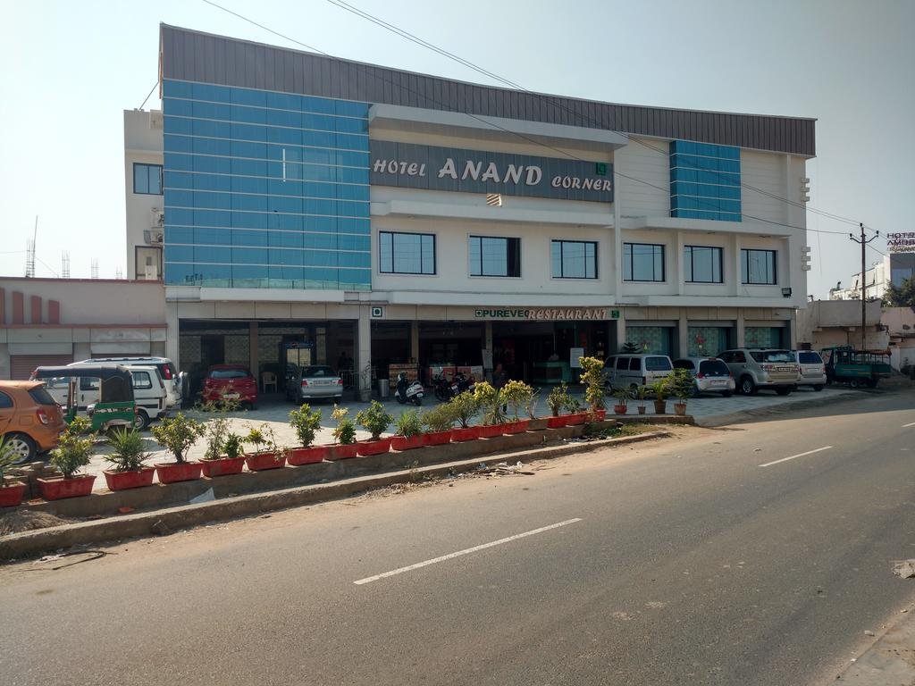 Hotel Anand Corner 