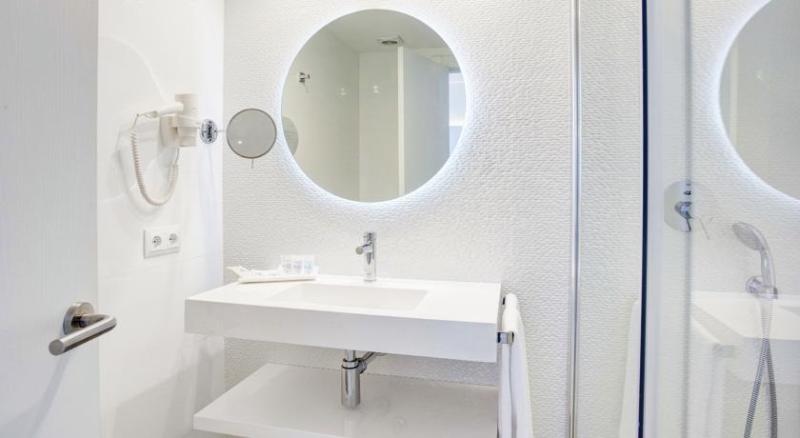 Grupotel Farrutx Room