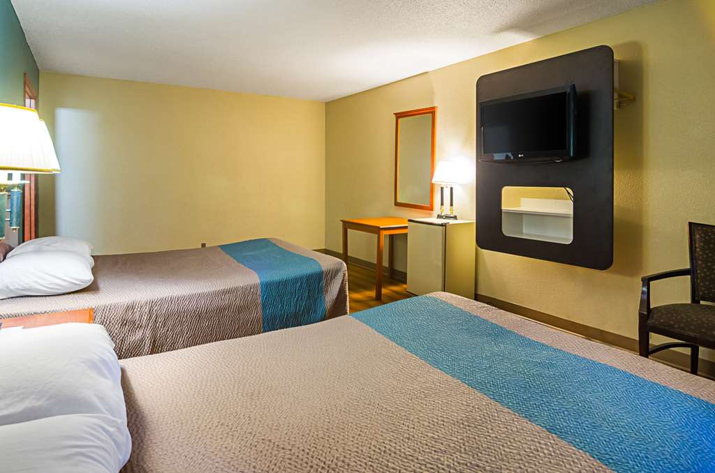 Motel 6 Portland Downtown Convention Center double