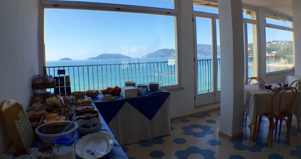 Hotel Venere Azzurra 