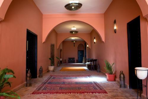 Palais Masandoia (پالیس ماساندویا) 