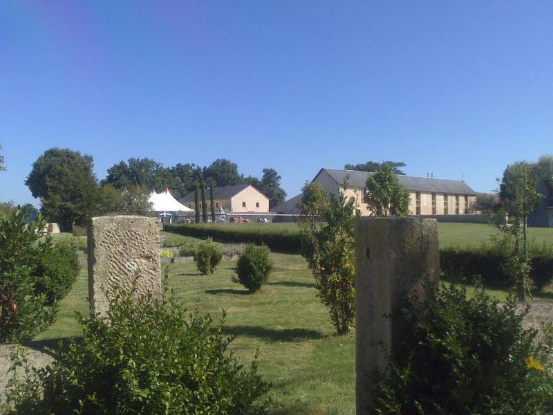 Hotel The Originals Domaine Du Normandoux General view