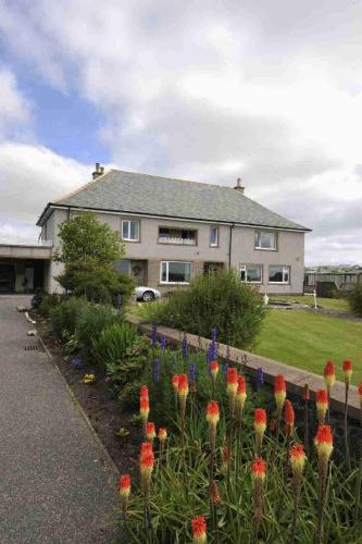 Sandwick Bay Guest House 