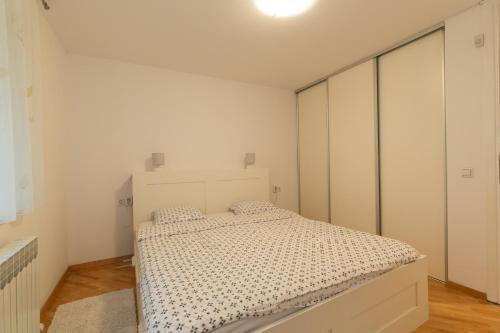 Apartment Miris 