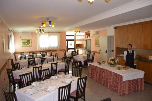 Hotel San Marco (هتل سان ماركو) 