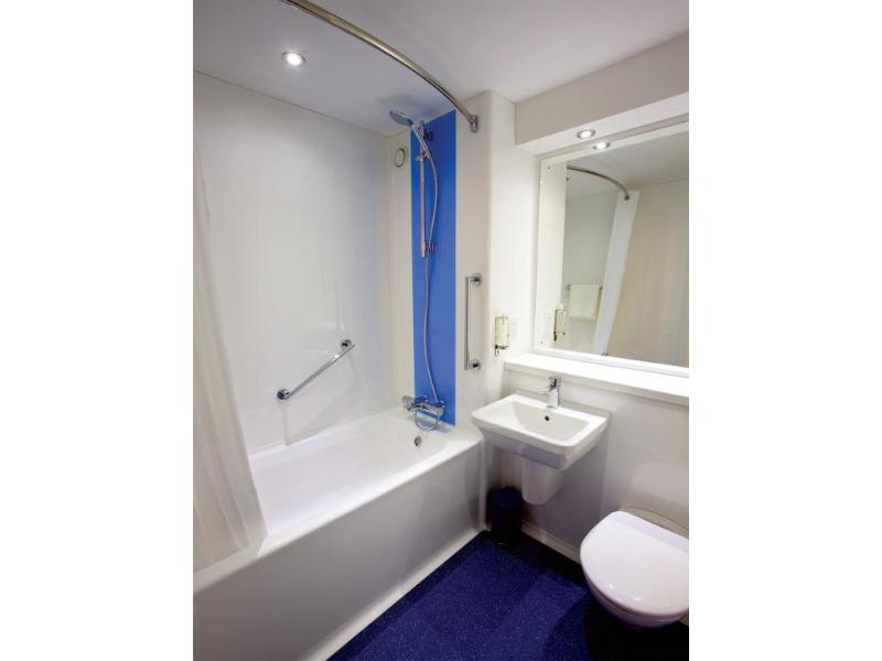 Travelodge Newark North Muskham (تراولودج نوارك نورت موسخام) Room