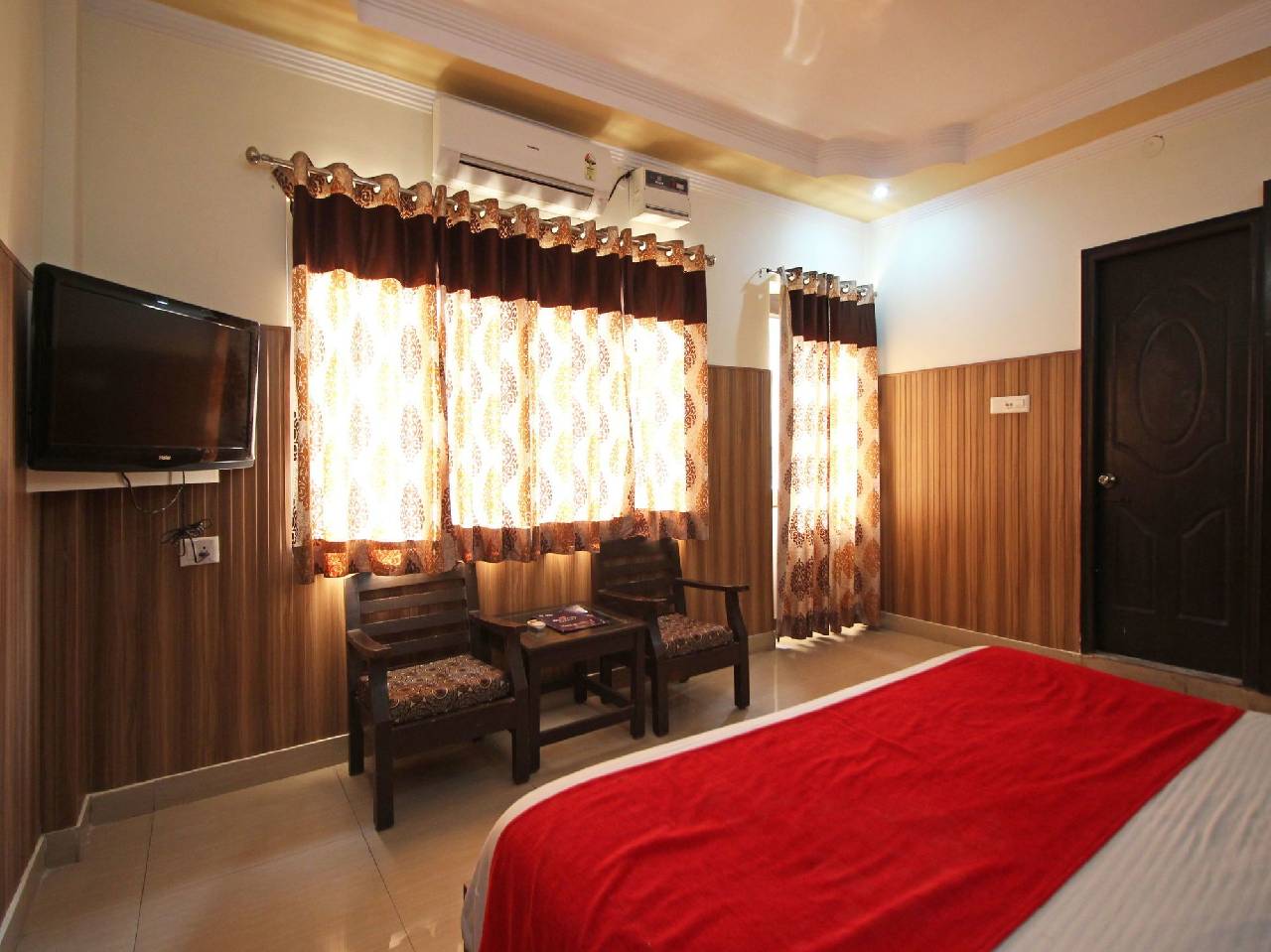 Oyo 1811 Hotel Leisure Palace 