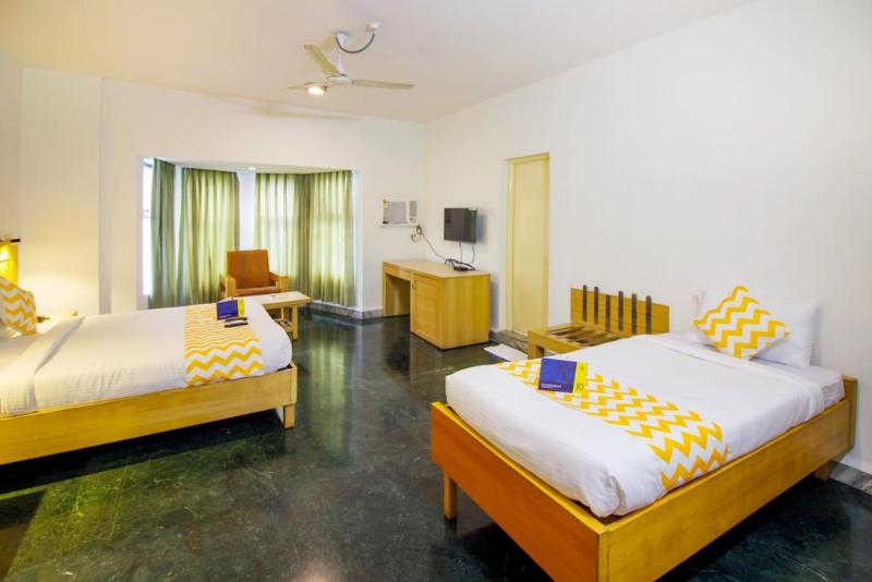 Fabhotel Suryakiran Chinchwad Room