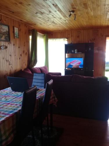 CabaÑas Y Camping Los Copihues 