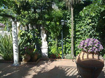 Sant'antonio Garden B&b 