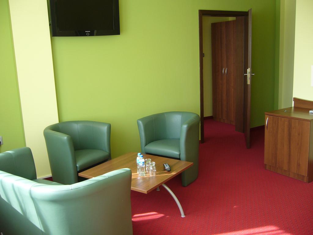 M Hotel 