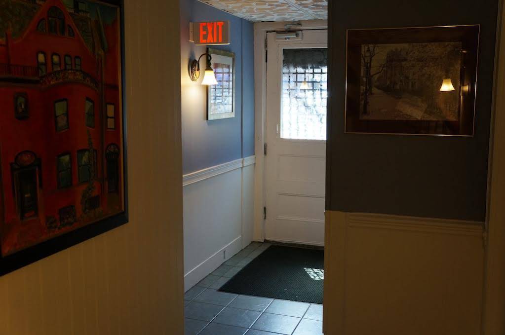 463 Beacon Street Guest House 