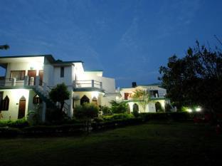 La Perle River Resorts 