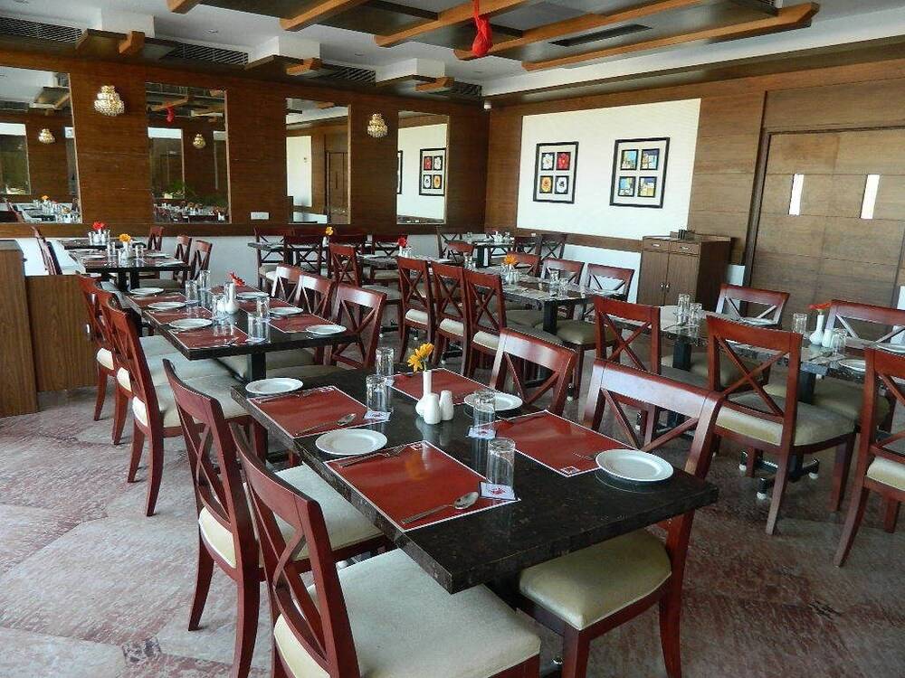 Keshav Clarks Inn Restaurant