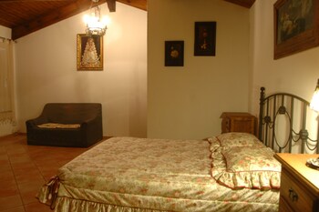 El Romerito Guestroom
