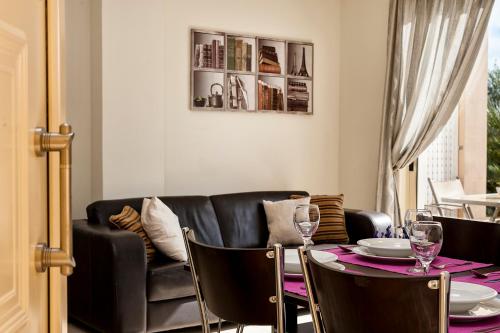 Mia Apartment Hotel Description