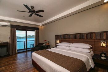 Two Seasons Coron Bayside Hotel (توو سیزنس كورون بیسید هتل) Guestroom