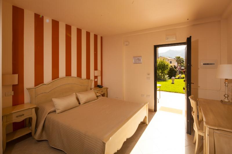 Alcantara Resort Room